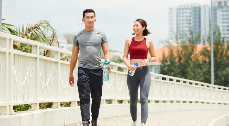 Mau Cepat Langsing? 5 Cara Jitu Menurunkan Berat Badan Saat Jalan Kaki