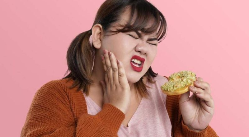 Tak Hanya Bikin Gigi Berlubang, Makanan Manis Juga Picu Masalah Serius Ini